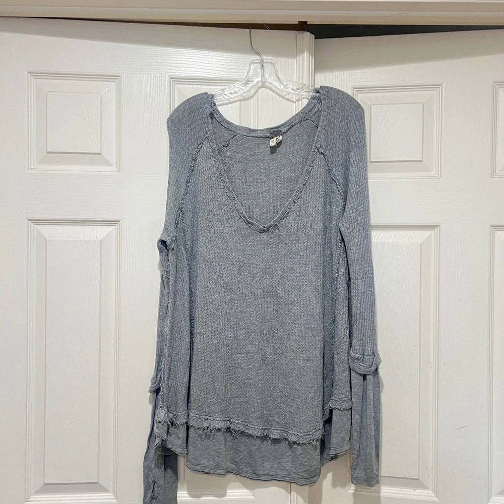 FREE PEOPLE- We the‎ Free Laguna gray Thermal Top sweater size medium